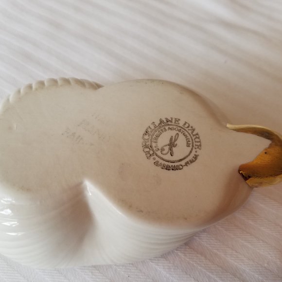 Porcellane D'Arte Agostinelli Ivory and Gold Snail Trinket Box Italy - Picture 5 of 6